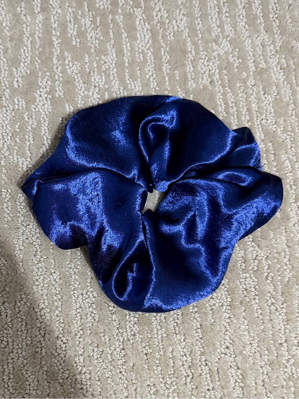 Shiney navy blue oversized scrunchie